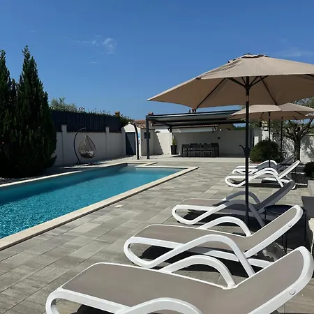 Nina With Private Pool 3*