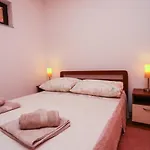 Nina With Private Pool Πανσιόν Nova Vas (Porec)
