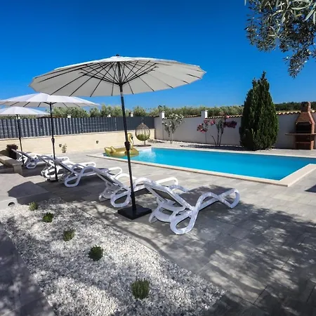 Nina With Private Pool 3* Nova Vas (Porec)